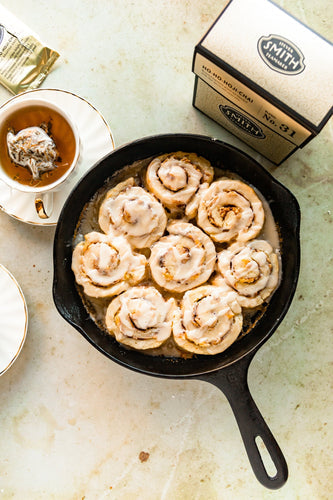 HO-HO APPLE CINNAMON ROLLS