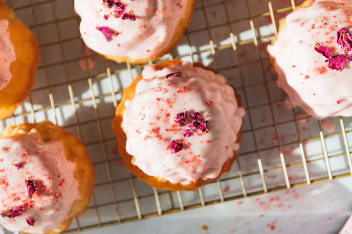 Lover's Leap Mini Cakes